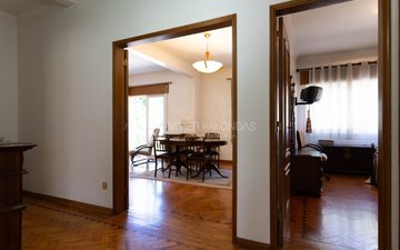 Property slide 10