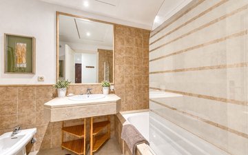 Property slide 21