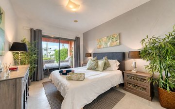 Property slide 25
