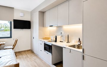 Property slide 10