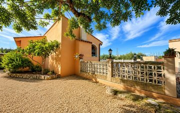 Property slide 30