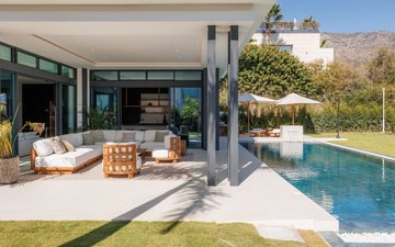 Property slide 25