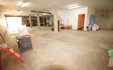 Property slide 22