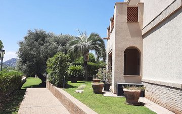 Property slide 28