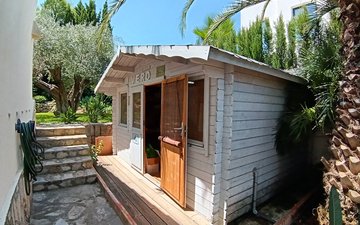 Property slide 40