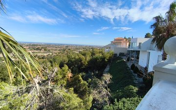 Property slide 25