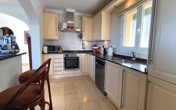 Property slide 10