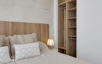 Property slide 32