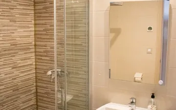 Property slide 16