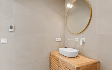 Property slide 18