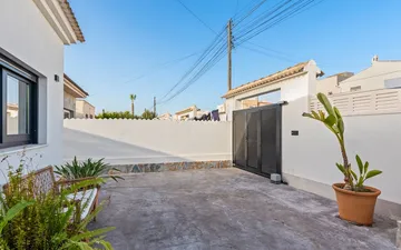 Property slide 25