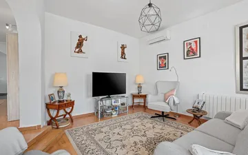 Property slide 14