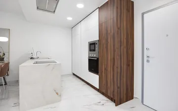 Property slide 32