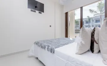 Property slide 10