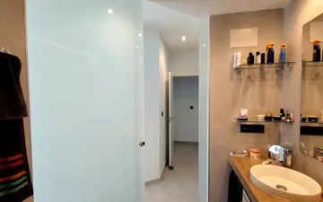 Property slide 16