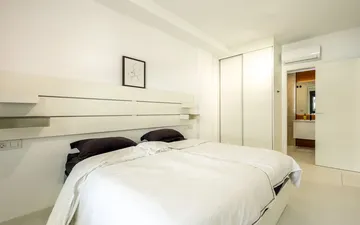 Property slide 10