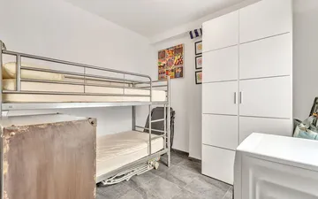 Property slide 20