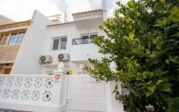 Property slide 25