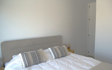 Property slide 25