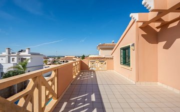 Property slide 38