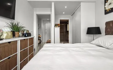 Property slide 18