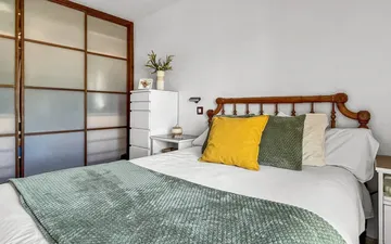 Property slide 16