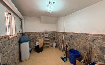 Property slide 25