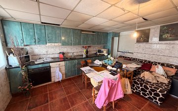 Property slide 19