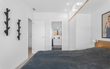 Property slide 10