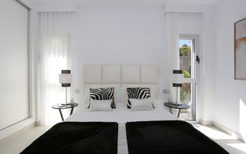 Property slide 18