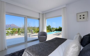 Property slide 20