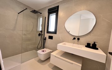 Property slide 20
