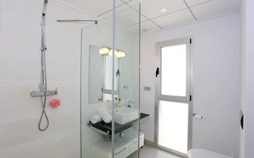 Property slide 25
