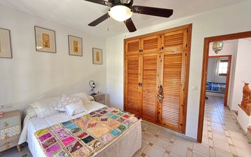 Property slide 25
