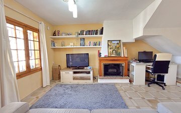 Property slide 15