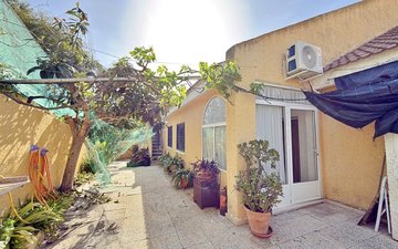 Property slide 24