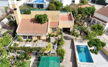 Property slide 35
