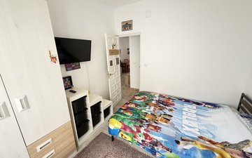 Property slide 18