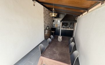 Property slide 6