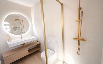 Property slide 17