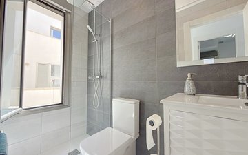 Property slide 24