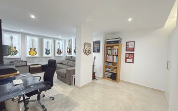 Property slide 31