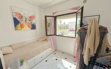 Property slide 25