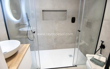 Slajd nieruchomości 32