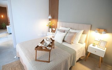 Slajd nieruchomości 42