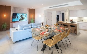 Slajd nieruchomości 43