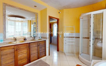 Property slide 21