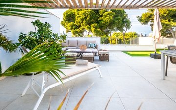 Property slide 25