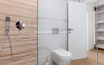 Property slide 32