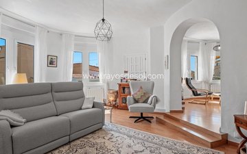 Property slide 15